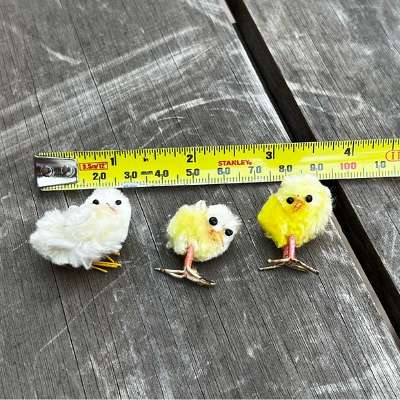 Vintage Tiny Chicks Fuzzy Wire Legs Mini Chickens Set of Three - Picture 7 of 7